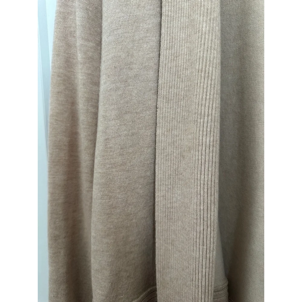 Women's Pink Clover Oatmeal Beige Cardigan - Picture 3 of 6